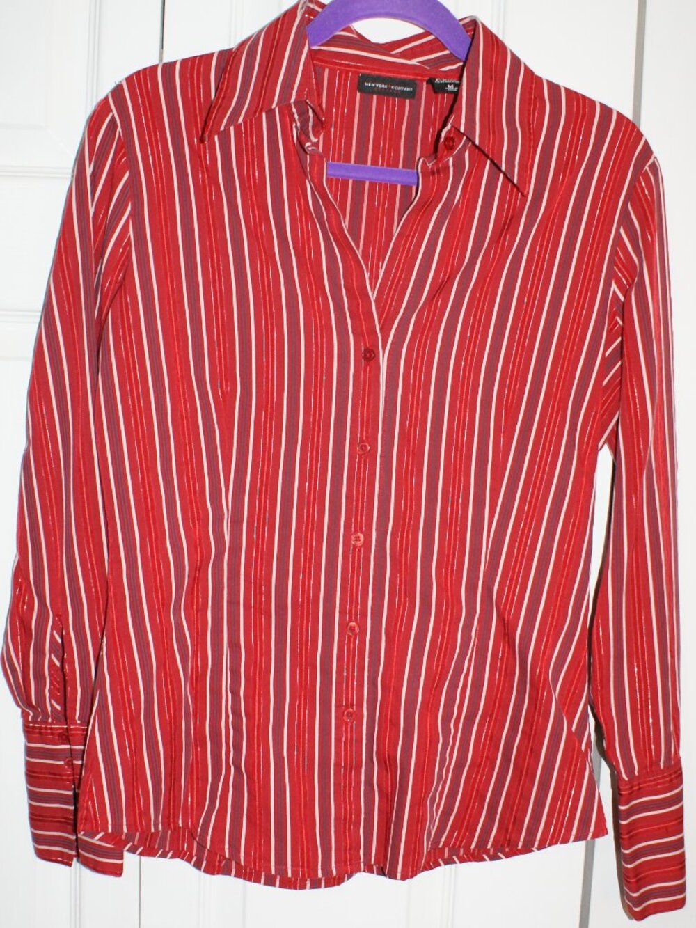 New York and Company Red with Shine Stripe Button Down Stretch Top - M - EUC